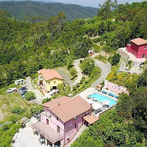 Lantgård I Gelsi E I Castagni