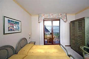 Residence Madrigale Costermano Aparthotel Marciaga
