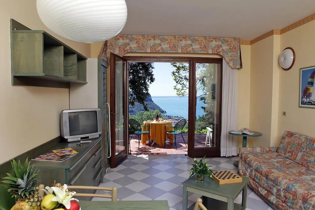 Residence Madrigale Costermano 4*, Marciaga