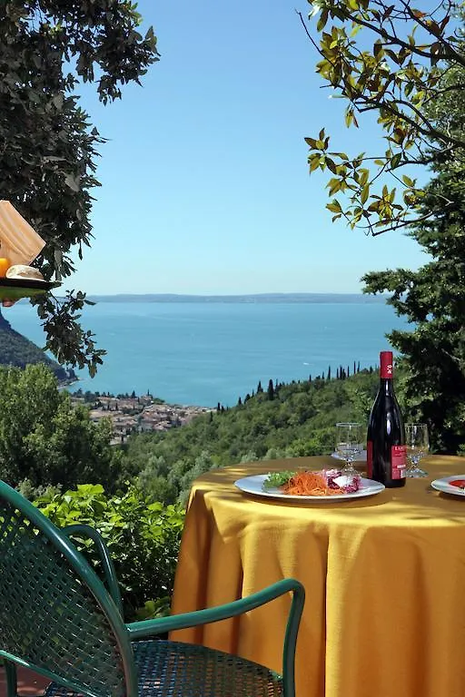 Residence Madrigale Costermano