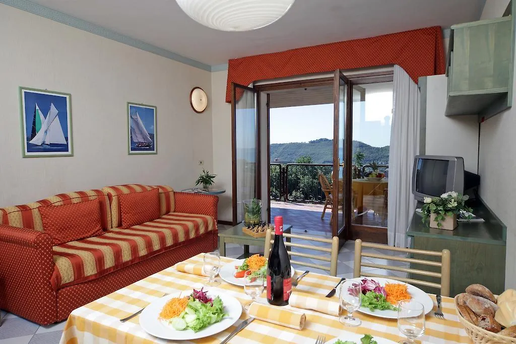 Residence Madrigale Costermano