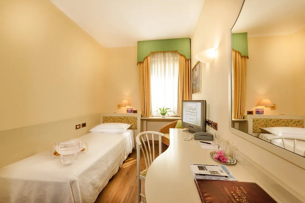 Residence Madrigale Costermano Aparthotel Marciaga