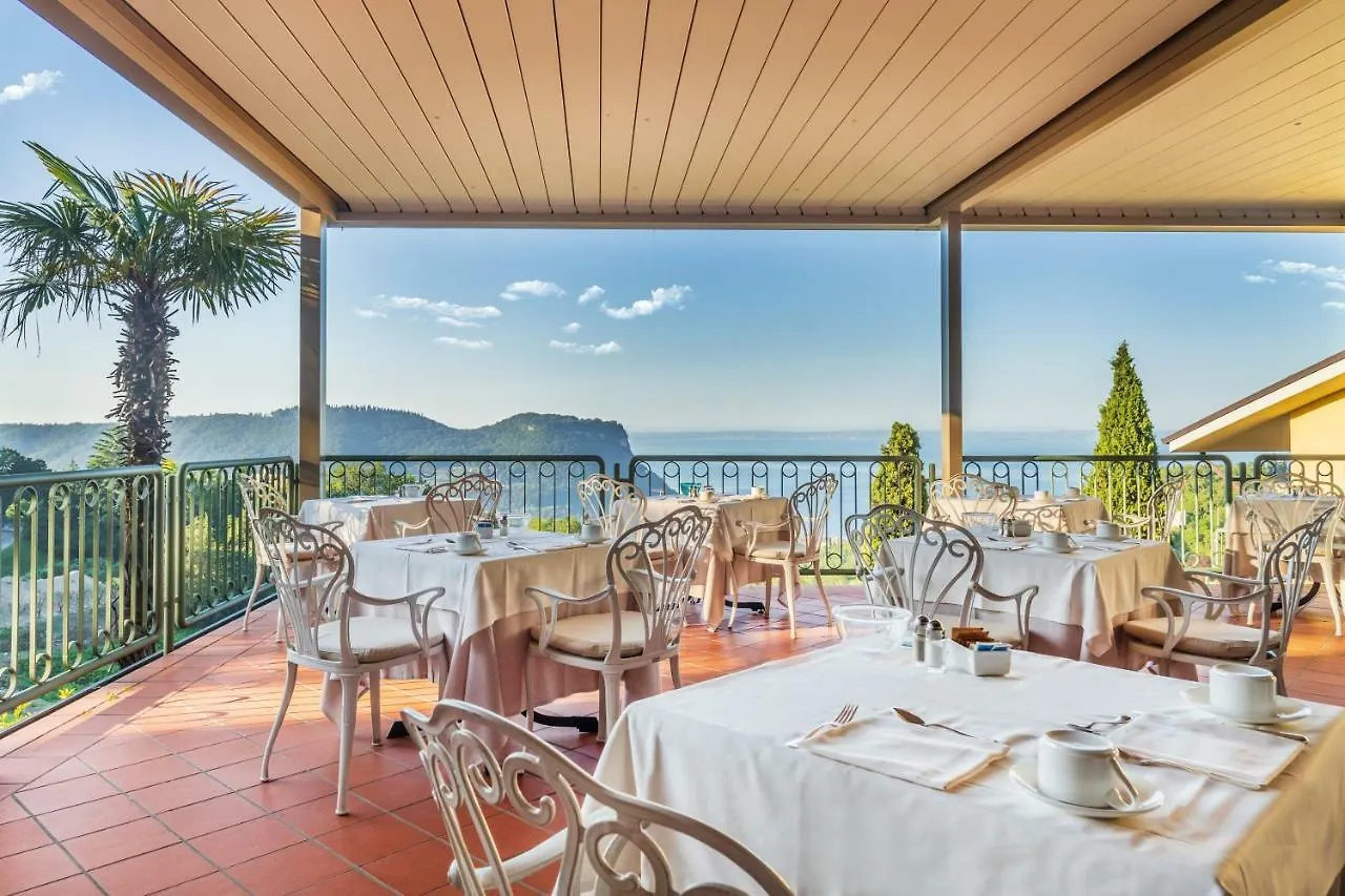 Residence Madrigale Costermano Italy