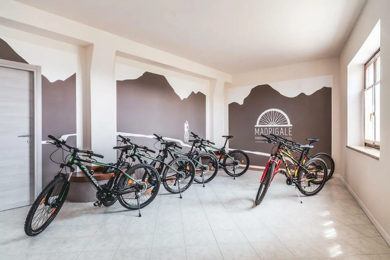 Residence Madrigale Costermano Marciaga